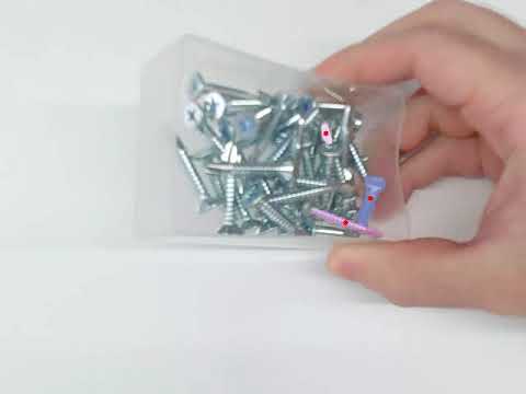 最上部にネジを検出して重心点を求める